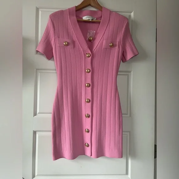 NWT Anthropologie- ENDLESS ROSE Shank Button V Neckline Knit Mini Dress. Size M. - Picture 6 of 15